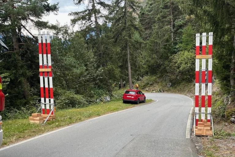 Leuk VS - Lieferwagenfahrer stirbt bei Verkehrsunfall 