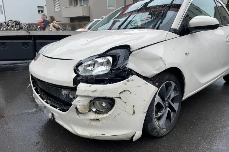 St. Gallen – Selbstunfall mit beträchtlichem Sachschaden