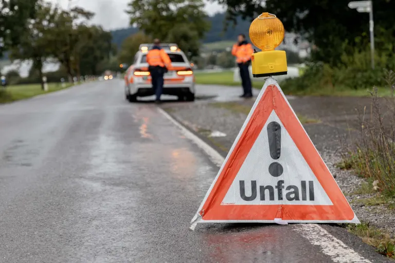 Unfall in Goldach SG – Junge Motorradlenkerin verletzt