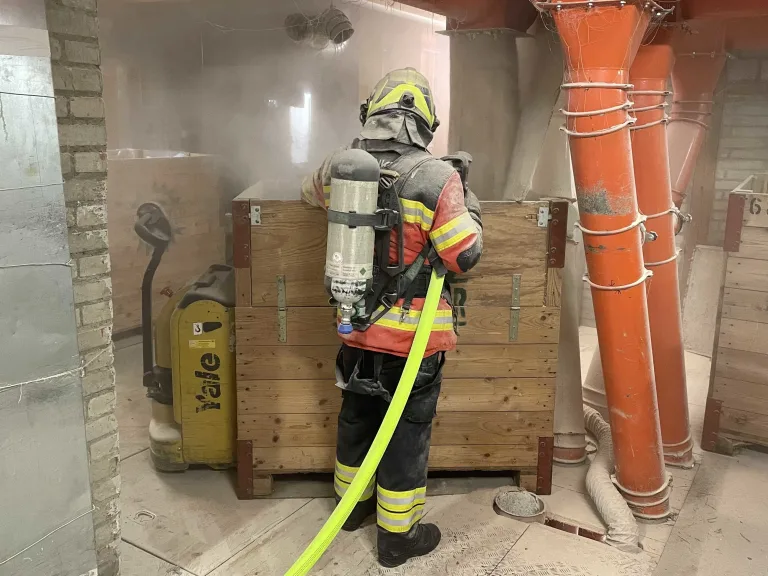 Küssnacht SZ – Glimmbrand in Weizensilo