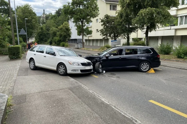 Stadt Schaffhausen - Schwerer Unfall - War Unfallverursacher fahrunfähig unterwegs?