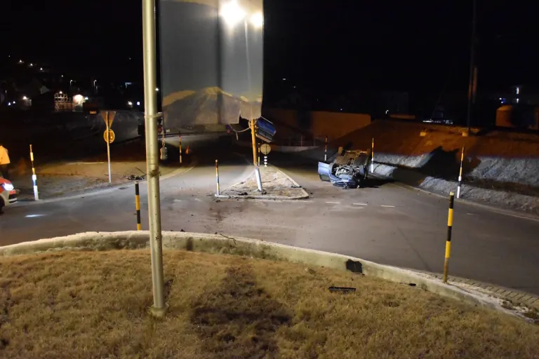 Samedan GR – Auto überschlägt sich bei Unfall 