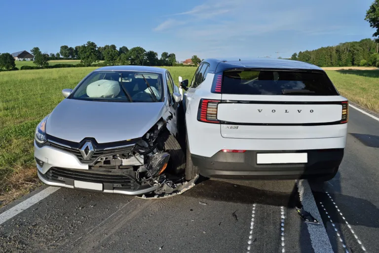 Sempach LU – Zwei Frauen nach Auffahrunfall verletzt