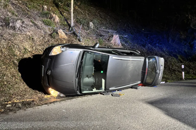 Schöftland AG – Unfall im Kurvenbereich 