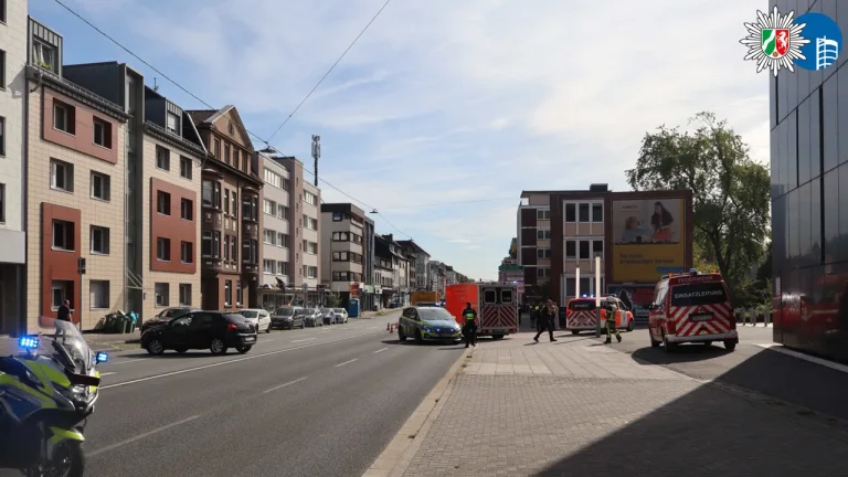 Oberhausen – Fußgänger bei Unfall mit Lieferwagen schwer verletzt
