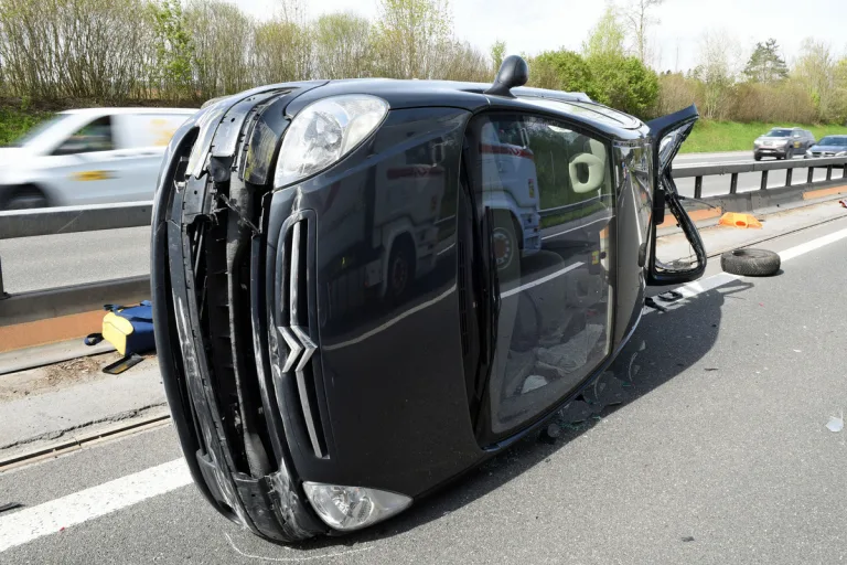 Auffahrkollision mit zwei Verletzten auf der Autobahn A2 LU