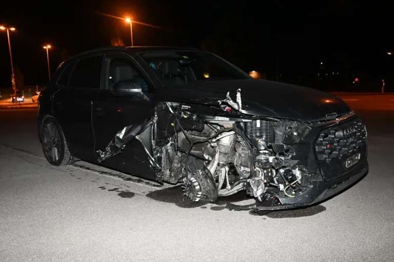 Flums SG - Geplatzte Bremsscheibe verletzt mehrere Personen - Zwei Personen schwer verletzt