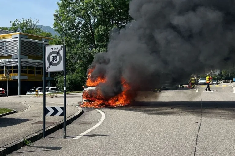 Auto in Solothurn ausgebrannt