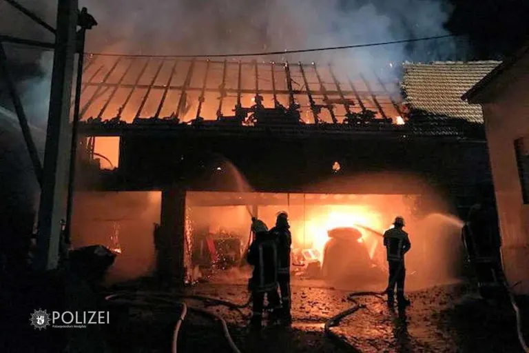 Unkenbach - Mehrere Hasen sterben bei Scheunenbrand