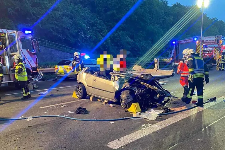Bad Honnef - Drei schwer Verletzte bei Verkehrsunfall - A3 komplett gesperrt