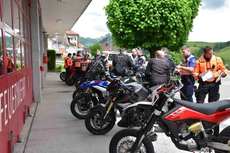 Verkehrskontrollen in Gais/Urnäsch AR – Zweiräder an Auffahrt im Visier