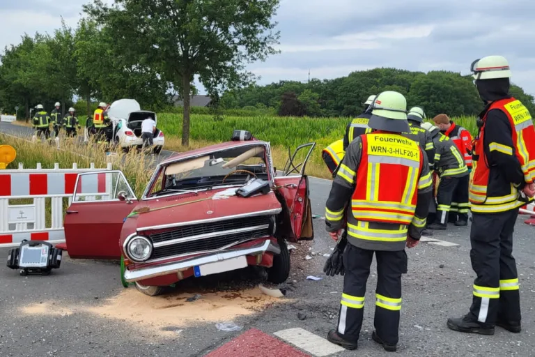 Werne – Person bei Unfall in Fahrzeug eingeklemmt
