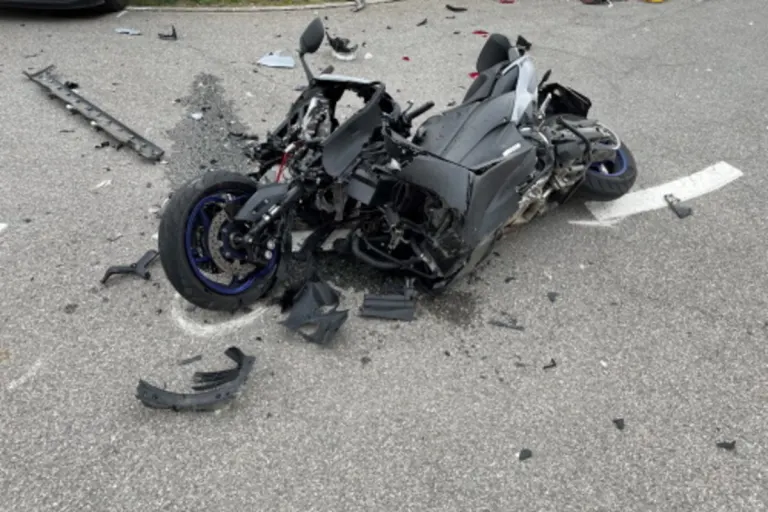 La Tour-de-Trême FR - Eine Person bei Unfall schwer verletzt