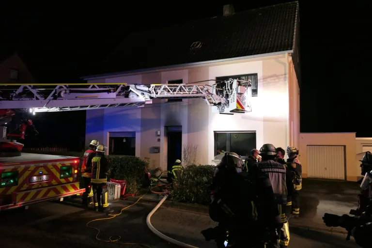 Dortmund-Aplerbeck – Frau verstarb trotz Reanimationsmaßnahmen nach Brand