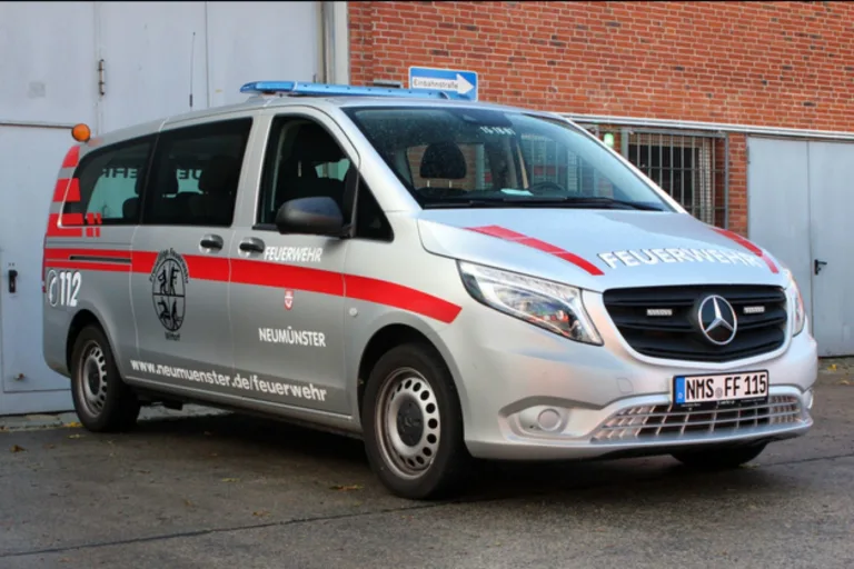 Einbruch in Neumünster – Täter stehlen Feuerwehrfahrzeug