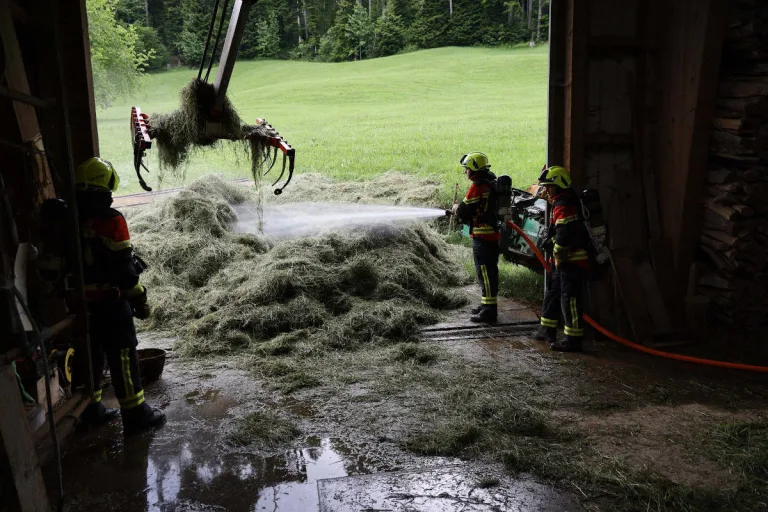 Oberägeri ZG – Mottbrand in Scheune ausgebrochen