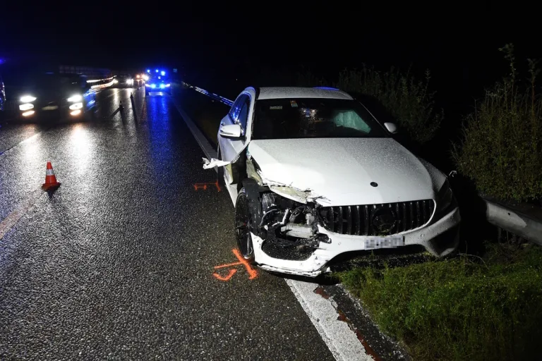 A13 Maienfeld GR – Überholmanöver führt zu Unfall