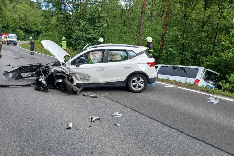 Weinitzen – Sieben Verletzte nach Unfall mit drei Autos