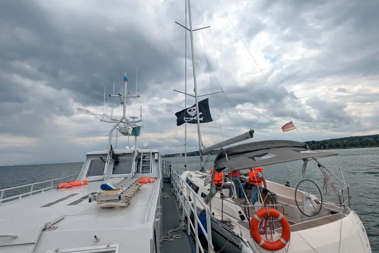 Konstanz BW – Zoll rettet Boot auf dem Bodensee