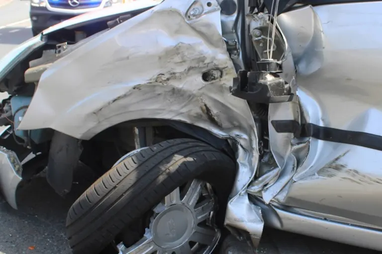 Minden – Autos kollidieren auf Lübbecker Straße