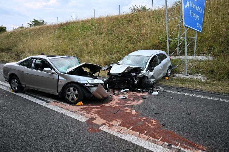 A18 Aesch BL – Überholmanöver führt zu schwerem Unfall mit vier Verletzten