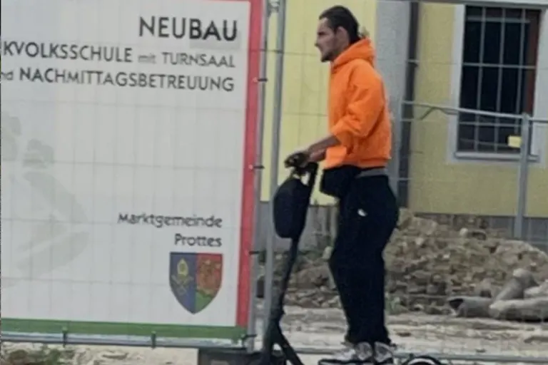 Prottes NÖ – E-Scooter gestohlen und geflüchtet