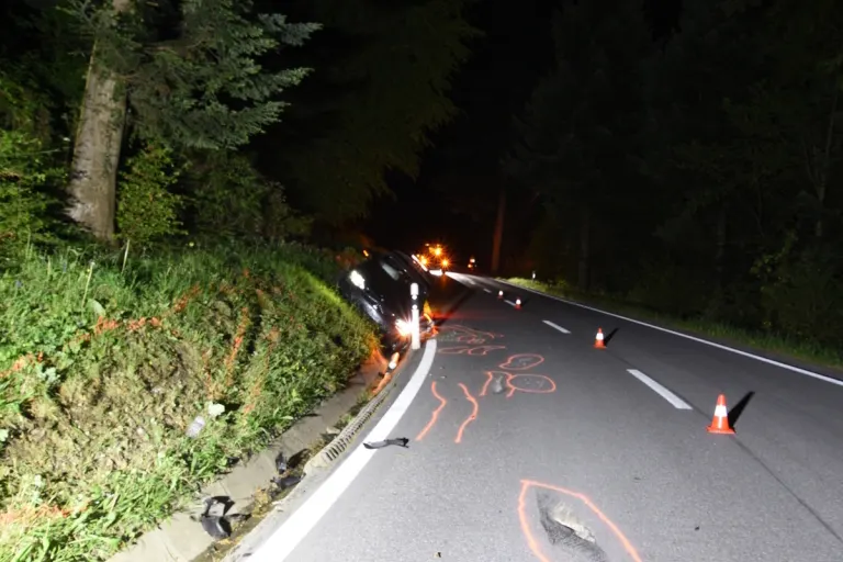 Fläsch GR – Auto überschlägt sich bei Unfall