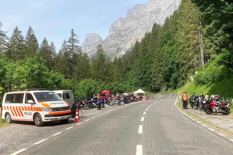 Klausenpass GL - Präventionskampagne «Super Biker»