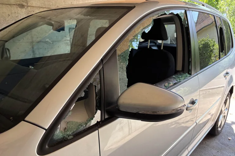 Ennetbaden AG – Autos aufgebrochen – Polizei bittet um Hinweise