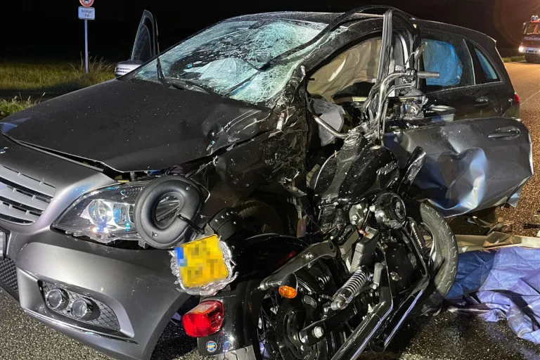 Goch – 2 Menschen sterben nach schwerem Verkehrsunfall