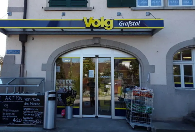 Grafstal ZH – Bewaffneter Raub auf Volg-Filiale