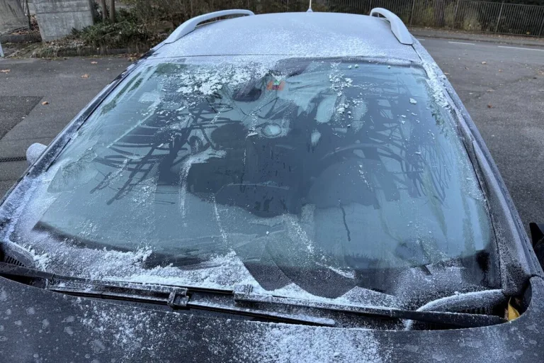 St.Gallen – Drei Autofahrende mit vereisten Scheiben gestoppt