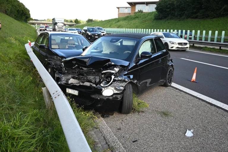 Niederwil SG – Auffahrunfall auf A1 verursacht langen Stau