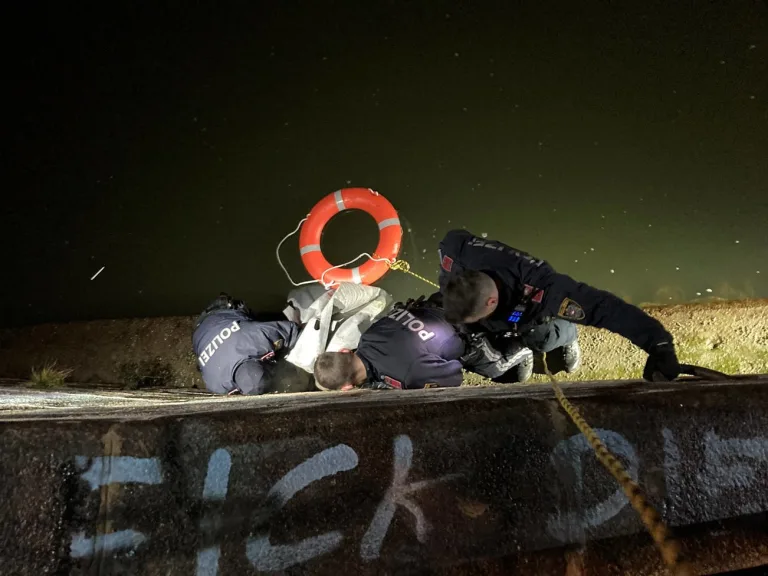 Wien – Junge Frau nach Sturz in den Donaukanal gerettet