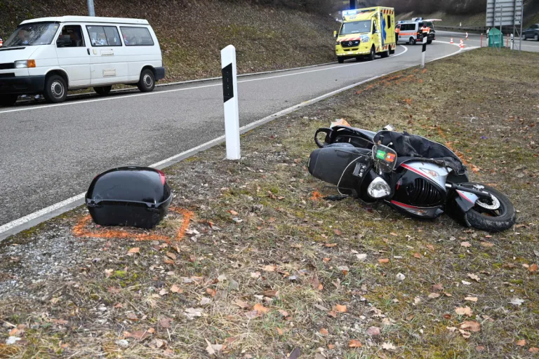 A15 Jona SG – Lenker verstirbt nach Unfall im Spital