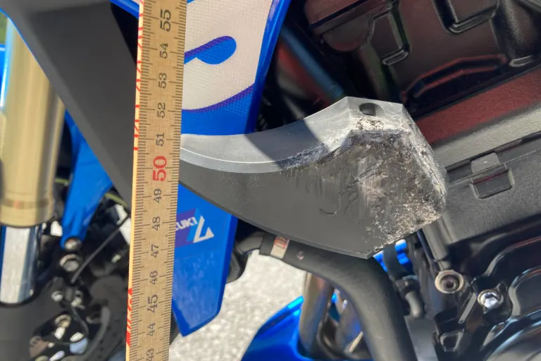 Linthal GL – Motorradfahrer auf der Klausenstrasse verunfallt