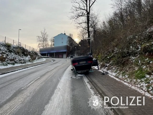Kaiserslautern – BMW aufs Dach gelegt