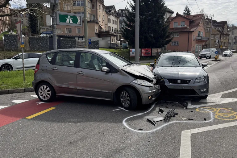 St.Gallen – Unfall zweier Autos
