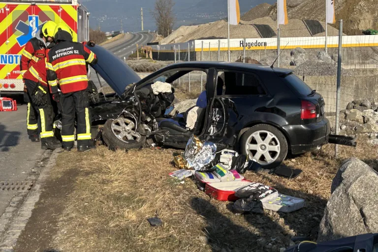 Reichenburg SZ – Frau nach Kollision verletzt
