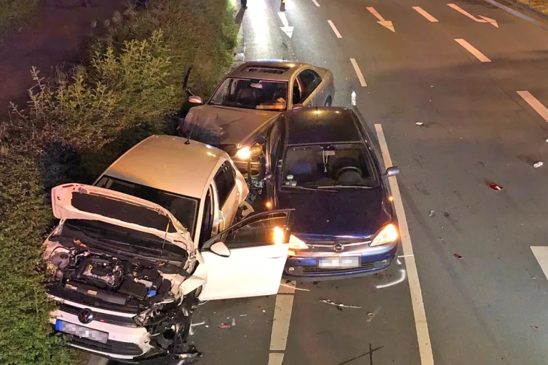 Iserlohn - Verdacht des verbotenen Kraftfahrzeugrennens