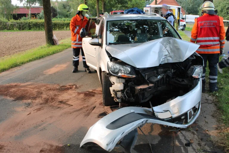 Schlüsselburg NW - Schwerer Unfall mit einer Verletzten 