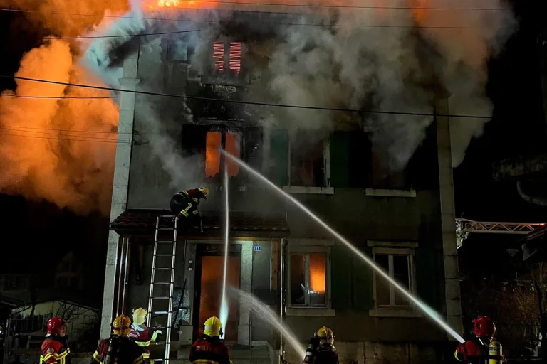Cormoret BE - Wohnhaus völlig ausgebrannt