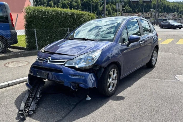 Unfall in Obersiggenthal AG - Rote Ampel überfahren