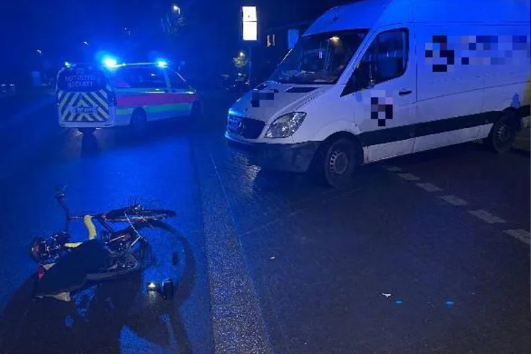 Stade – Radfahrerin von Transporter erfasst und schwer verletzt