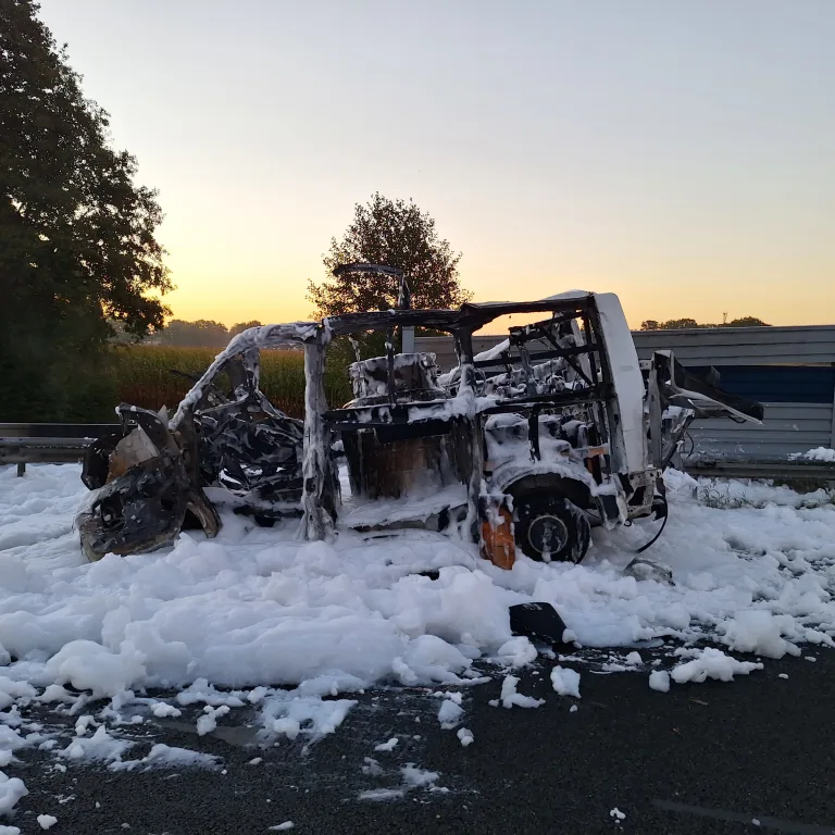 Sottrum – Gefahrgut-Transporter explodiert auf A1