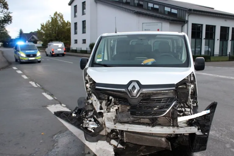 Unfall in Rahden NW - Stopp-Schild missachtet 