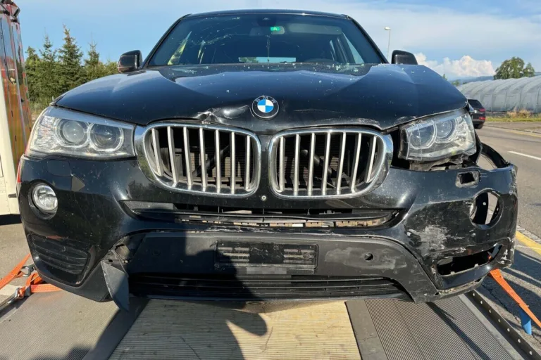 Neukirch TG - Unfall an einer Kreuzung 