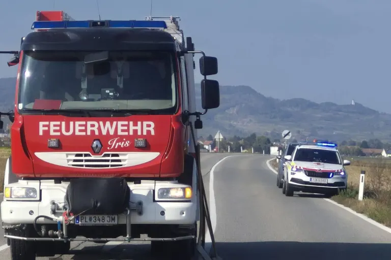 Tödlicher Unfall in Hilpersdorf – Pkw kollidiert mit Sprinter