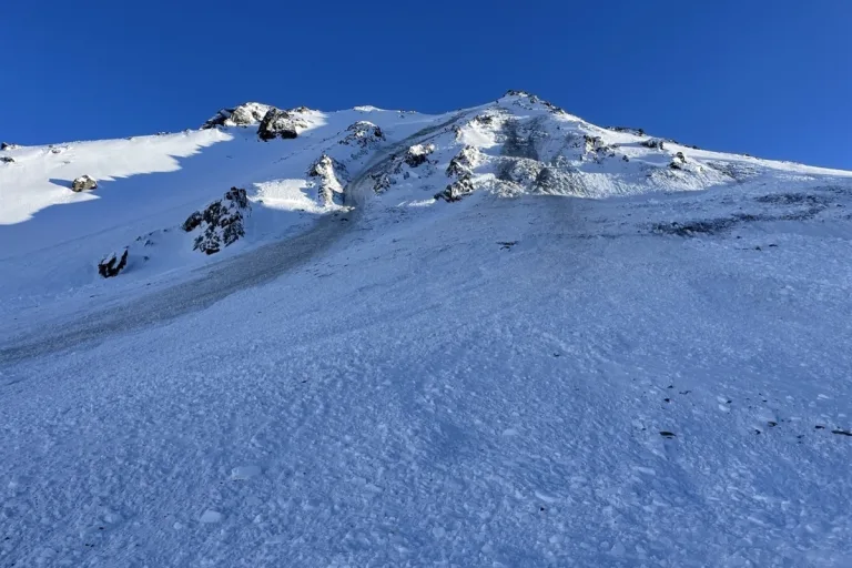 Davos GR – Zwei Lawinen erfassen Skitourengänger tödlich