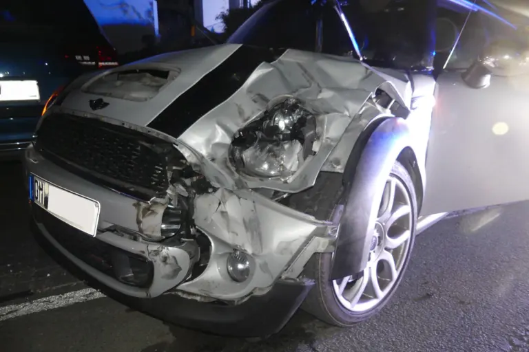 Radevormwald – 78-Jährige bei Zusammenstoß mit Traktor schwer verletzt